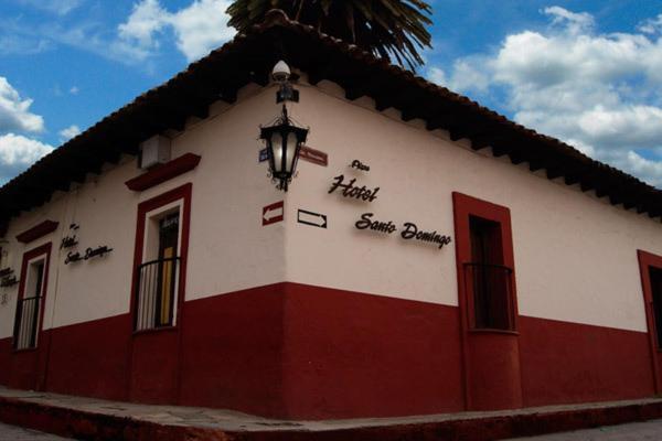 Hotel Plaza Santo Domingo Сан-Кристобаль-де-Ла-Касас Экстерьер фото