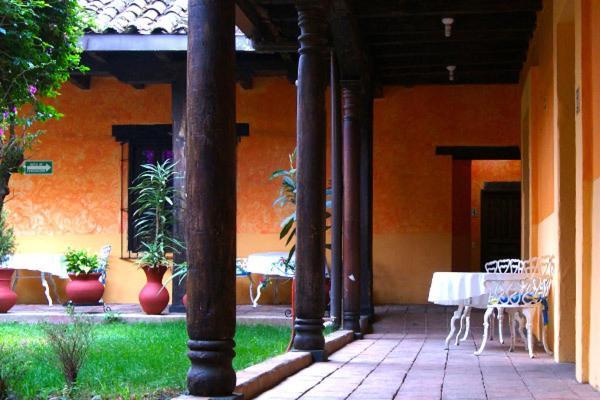 Hotel Plaza Santo Domingo Сан-Кристобаль-де-Ла-Касас Экстерьер фото