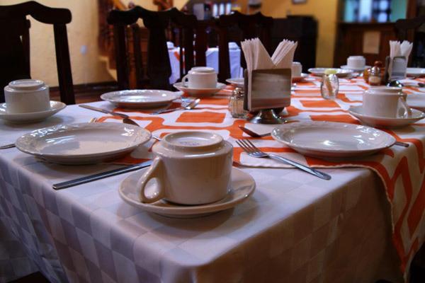 Hotel Plaza Santo Domingo Сан-Кристобаль-де-Ла-Касас Экстерьер фото