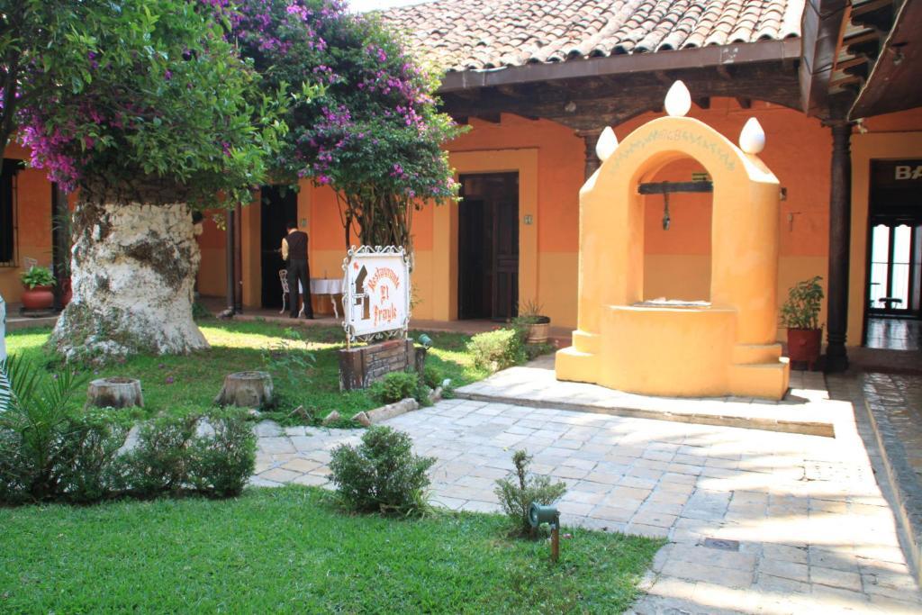 Hotel Plaza Santo Domingo Сан-Кристобаль-де-Ла-Касас Экстерьер фото